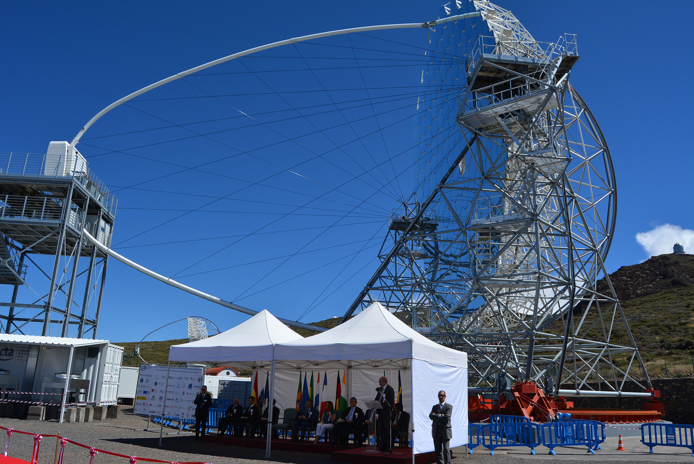 101018 Inauguración LST 00