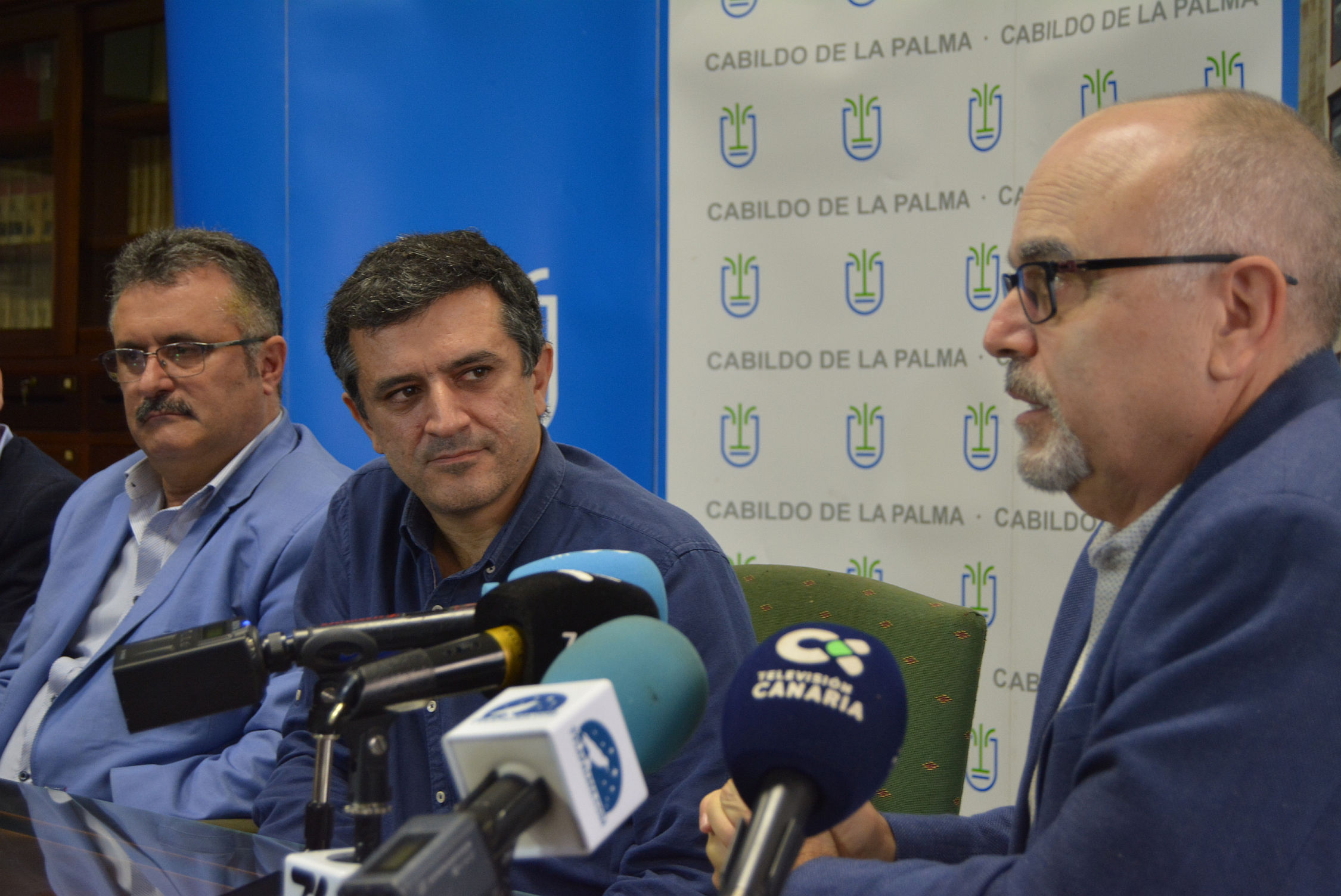 Juan José Afonso, con Antonio Tabares y Primitivo Jerónimo.