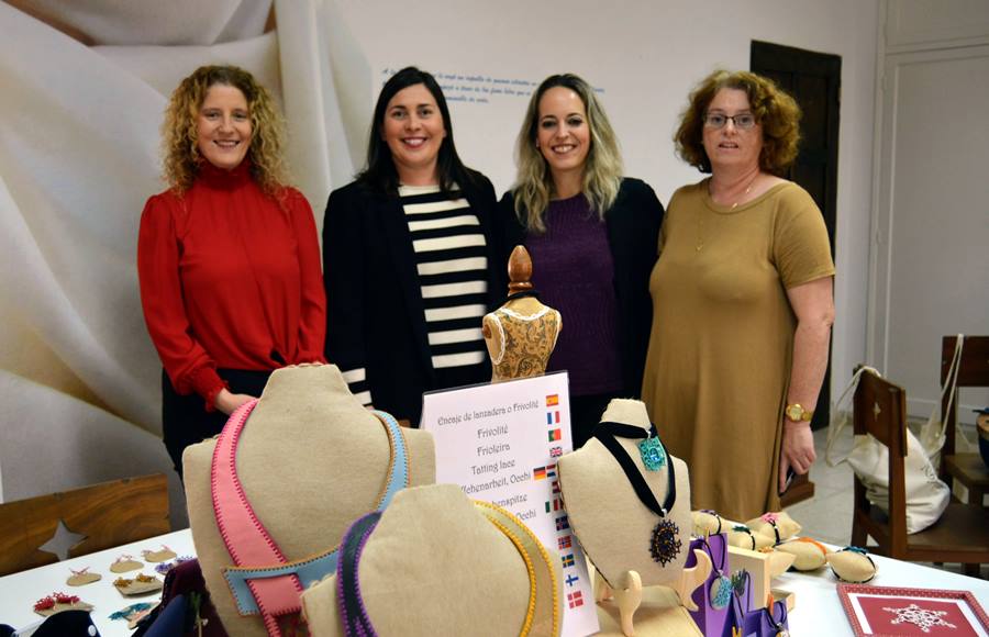 130220 Visita Turistas Escuela Insular de Artesanía 3