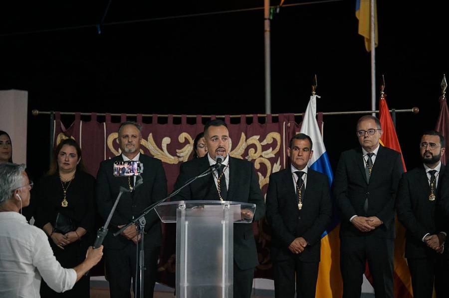 Virgen en Mazo