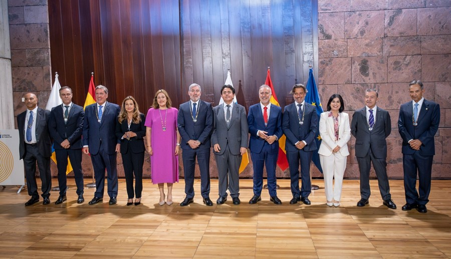 Acto entrega Collar Orden Islas Canarias 1