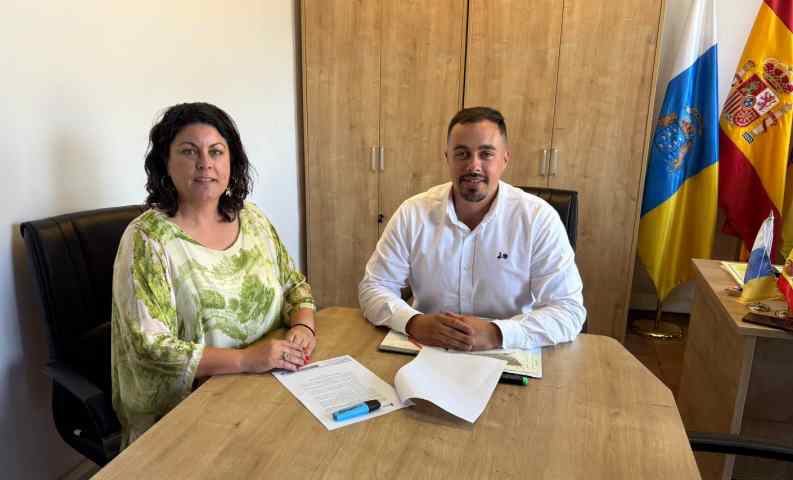 Concepción Triana e Idafe Hernández.