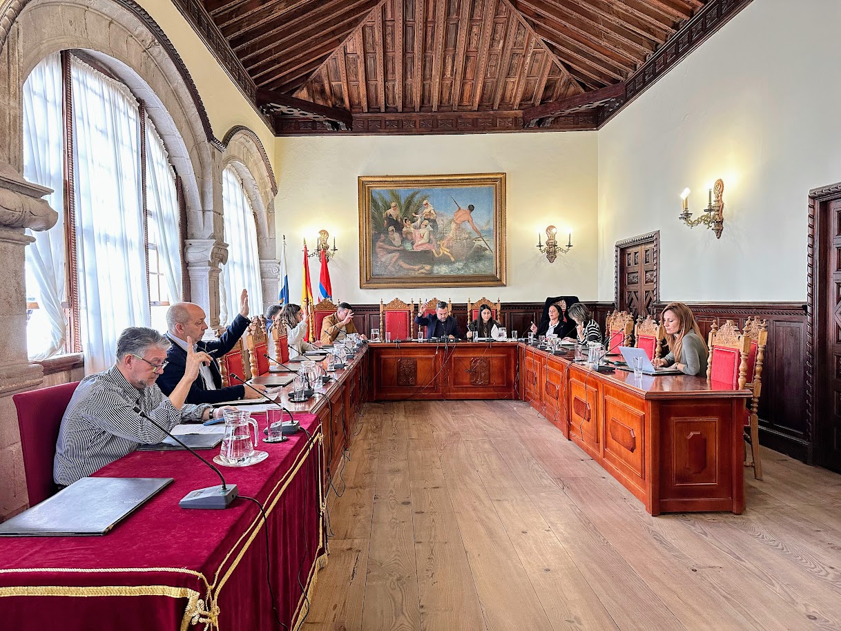 Votación durante el Consejo de Gerencia de la Bajada.