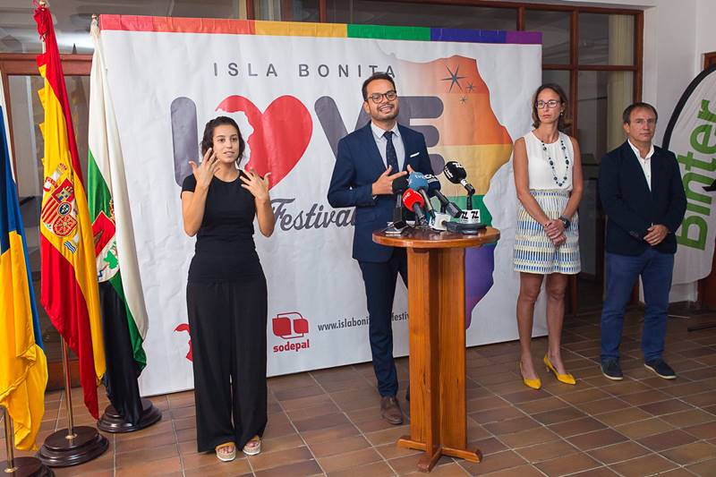 Jordi Camacho en la inauguración del Love Festival.