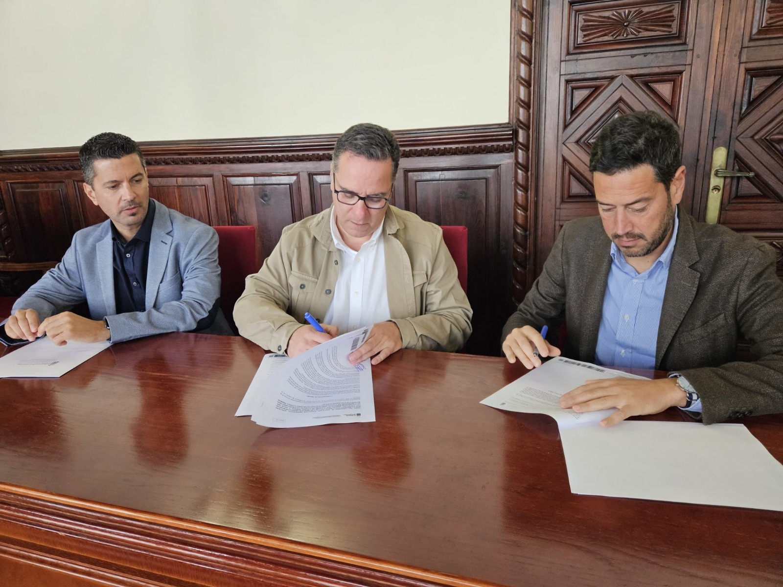 BARLOVENTO - TECHADO CEO - POLI SUÁREZ Y JACOB QADRI